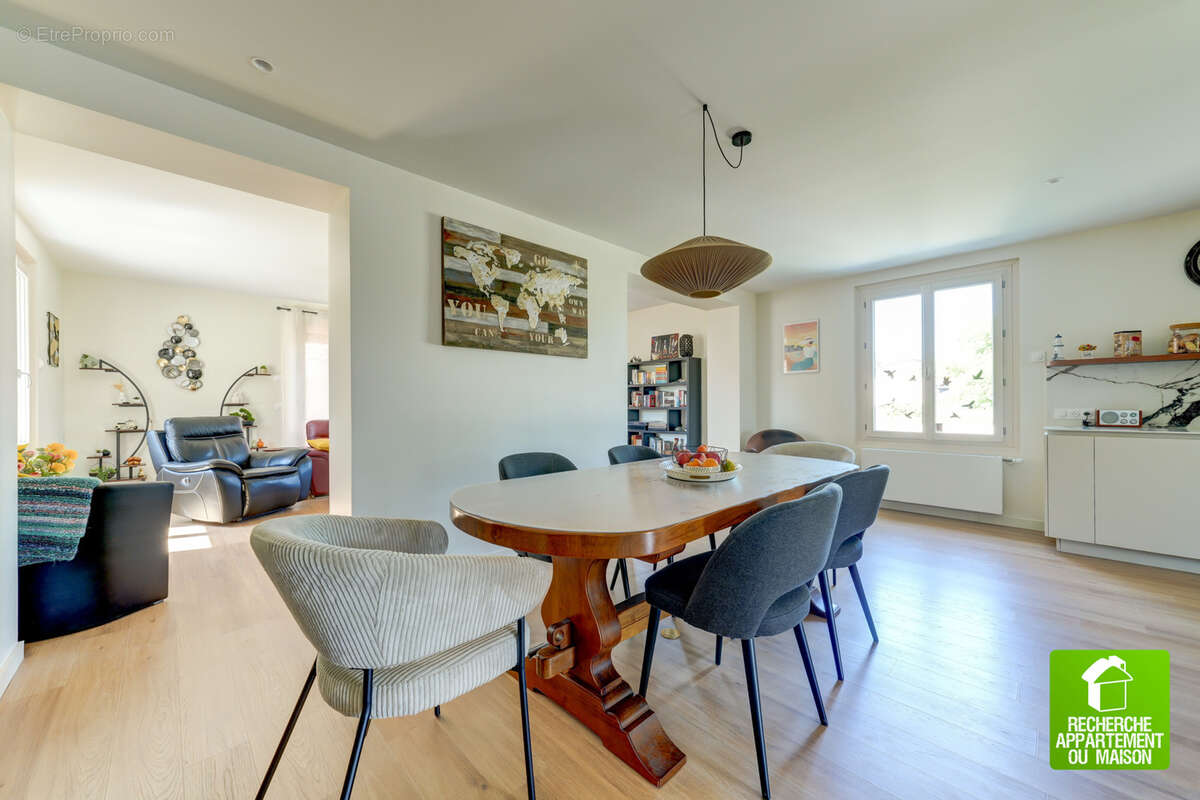 Maison entièrement rénovée avec belles prestations - photo 4