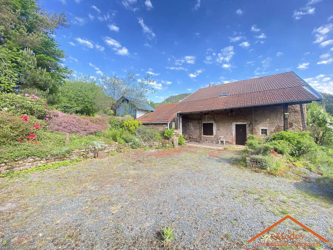 Maison à GRANDFONTAINE