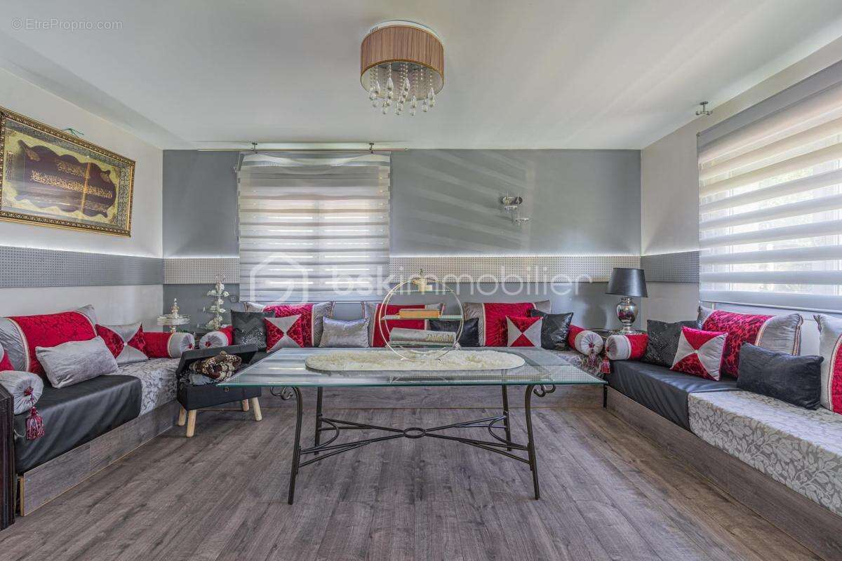 Maison à SERRIERES-EN-CHAUTAGNE