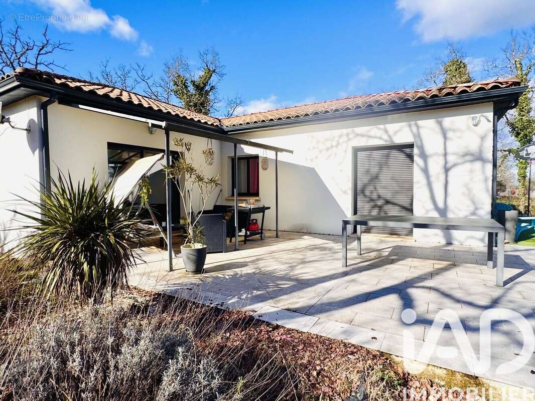 Photo 2 - Maison à LE MONTAT