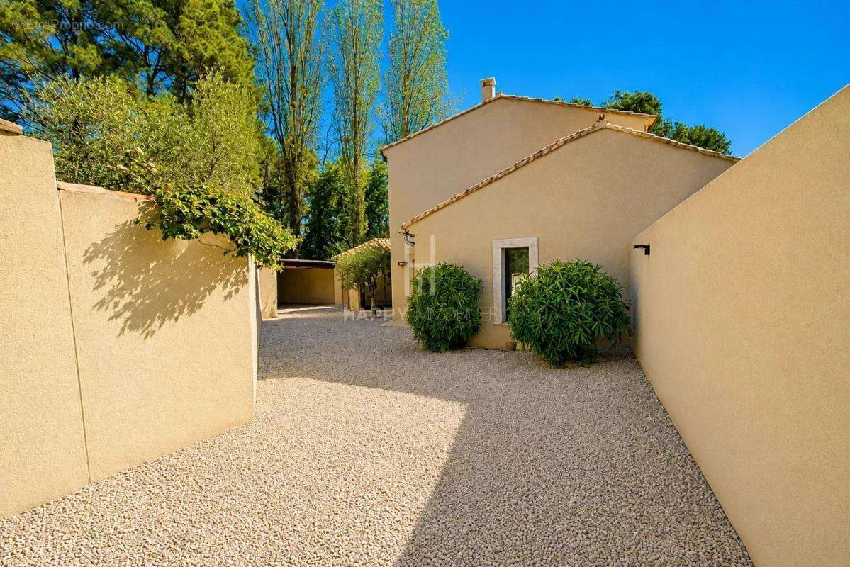Maison à MAUSSANE-LES-ALPILLES