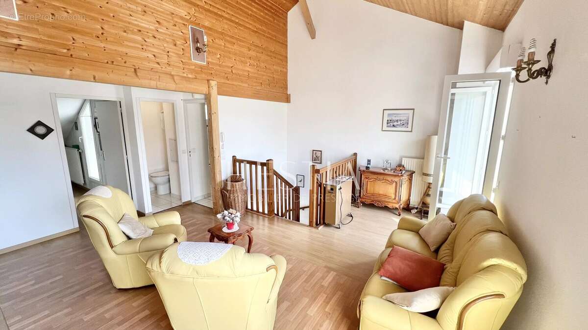 Appartement à LE BOURGET-DU-LAC