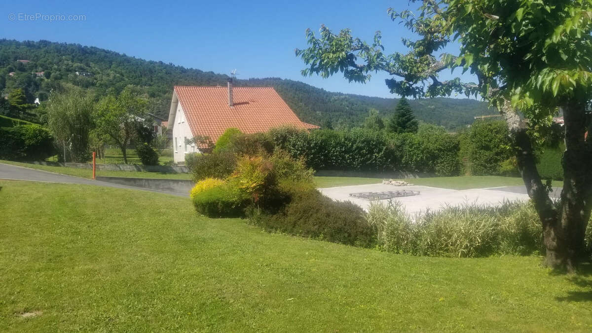 Terrain à AUREC-SUR-LOIRE