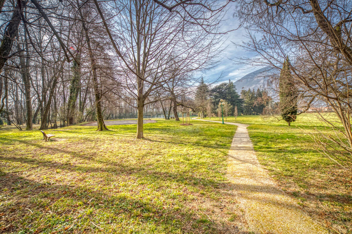 Appartement à SAINT-EGREVE