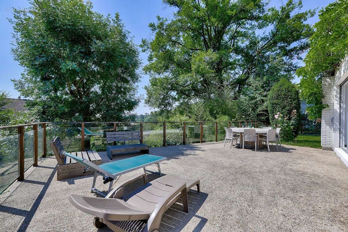 Maison à LE PLESSIS-ROBINSON