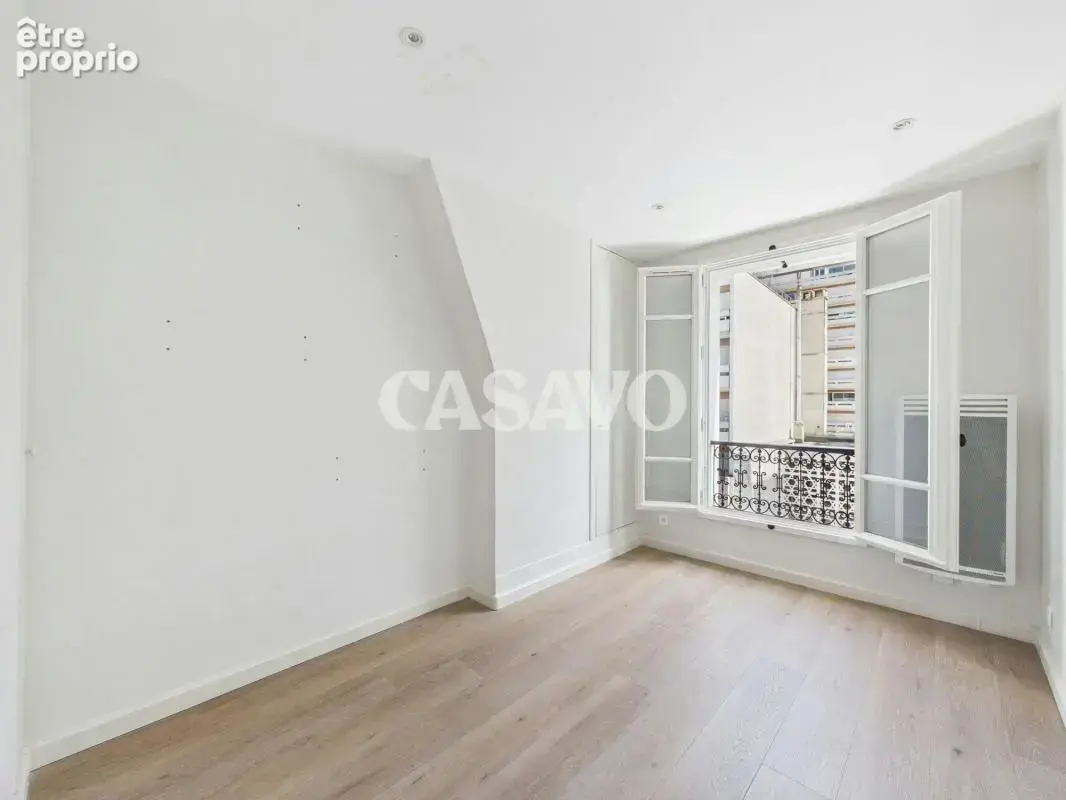 Vente Appartement 4 pièces de 79m² - 75011 Paris - photo 8