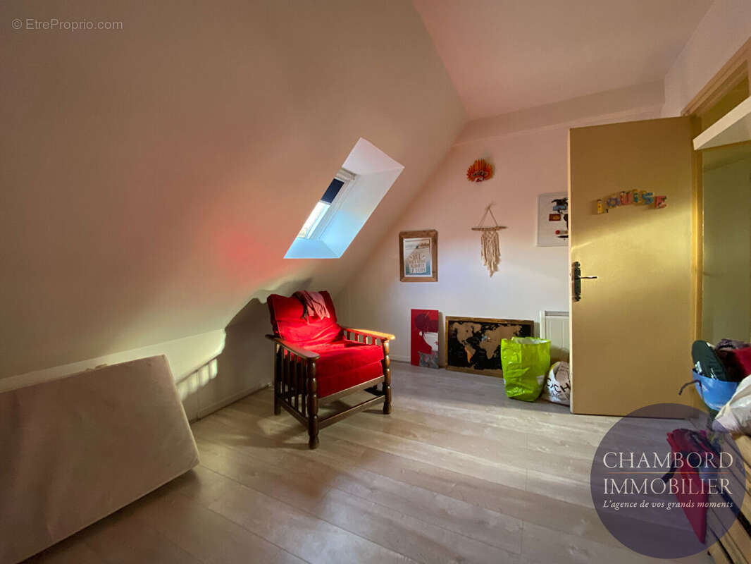 Maison à SAINT-DYE-SUR-LOIRE