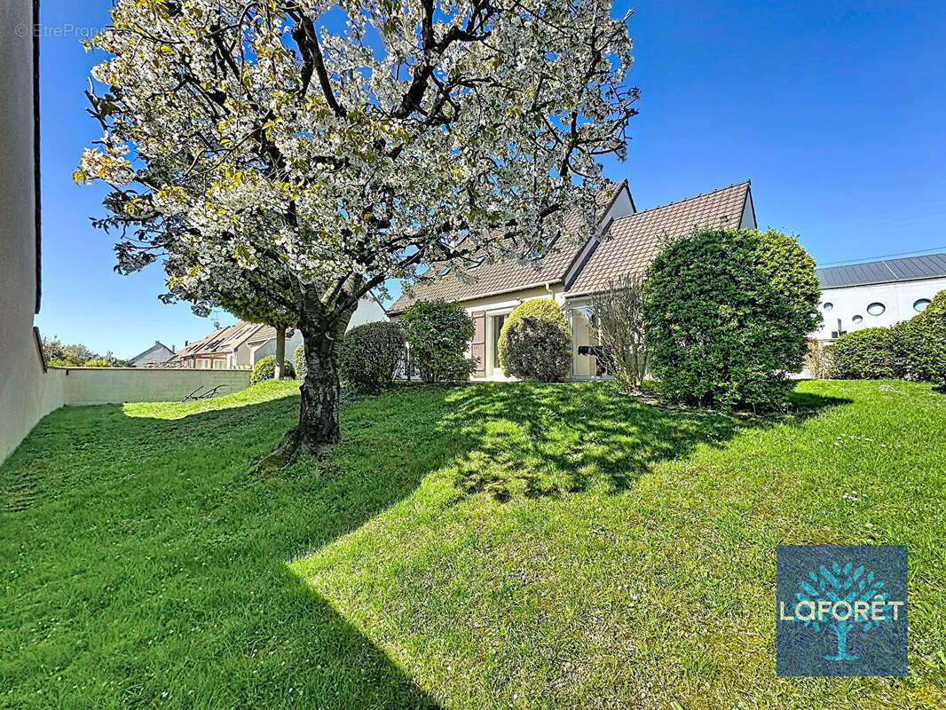 Maison à CHILLY-MAZARIN