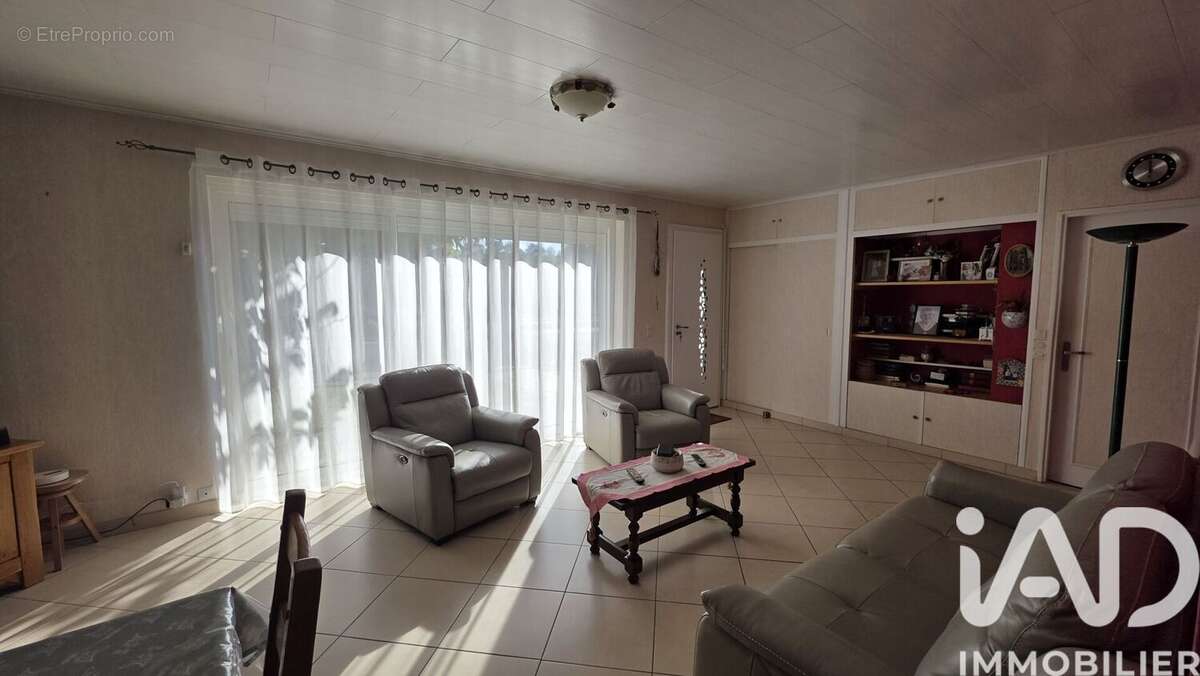 Photo 6 - Maison à BUSSAC-FORET