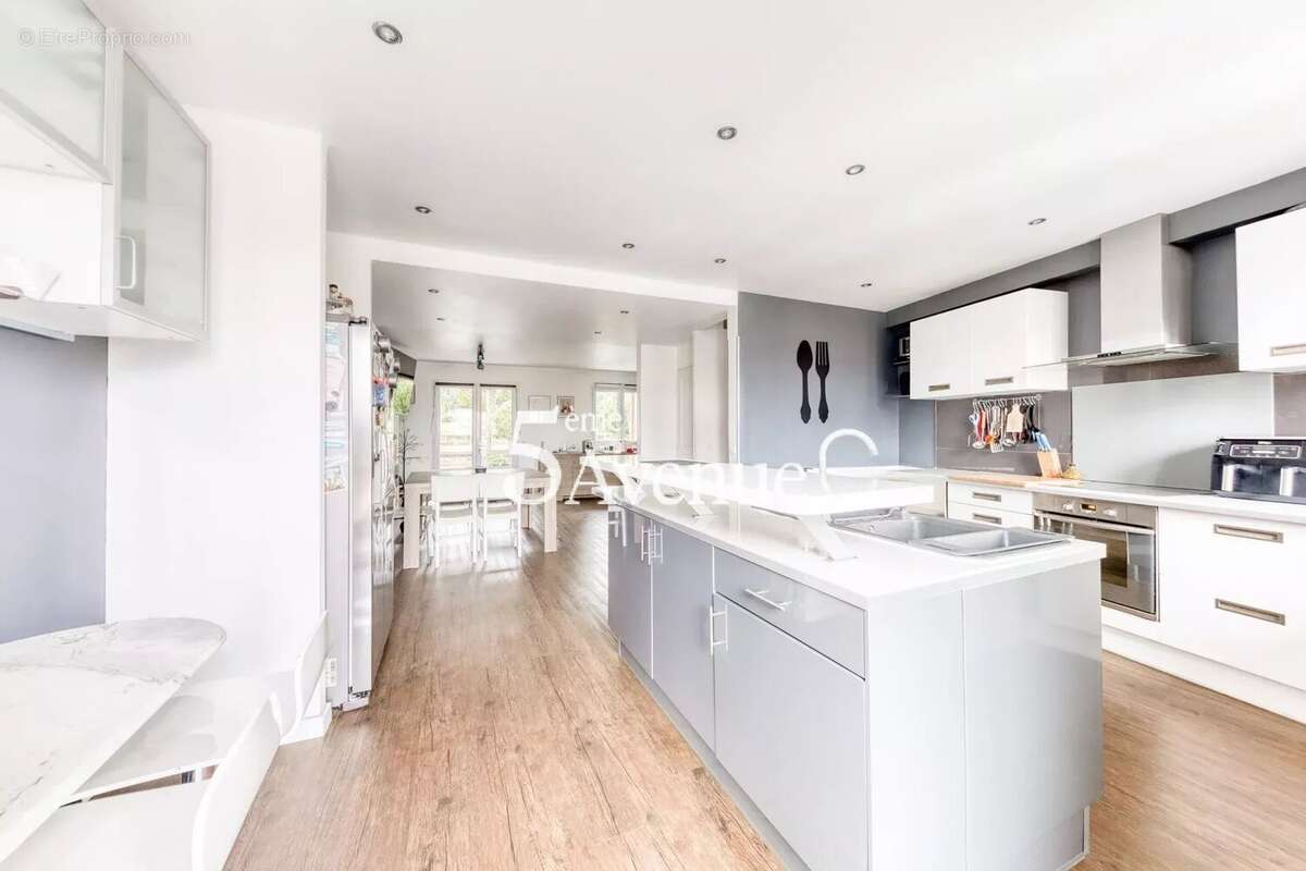 Maison à ROSNY-SOUS-BOIS