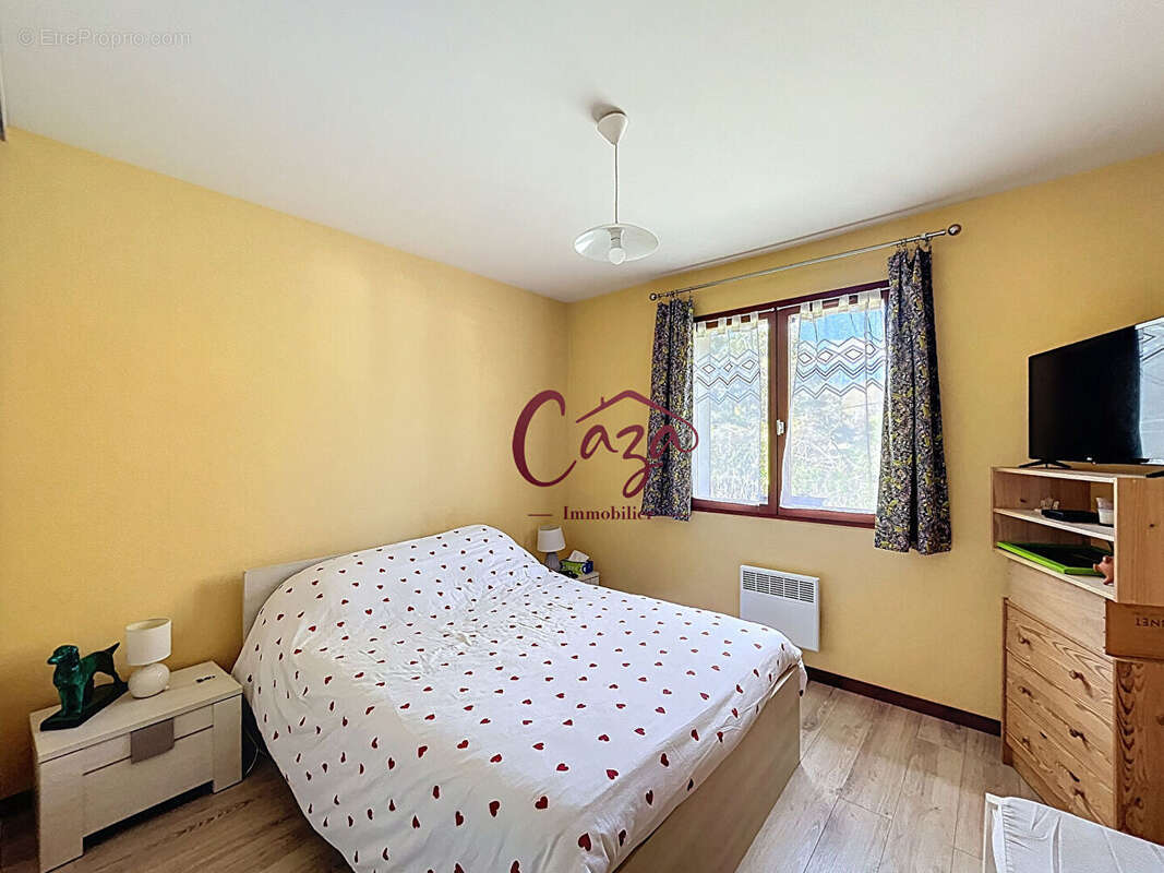 Maison à CAMBLANES-ET-MEYNAC