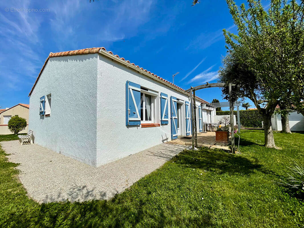 Maison à ANGLES