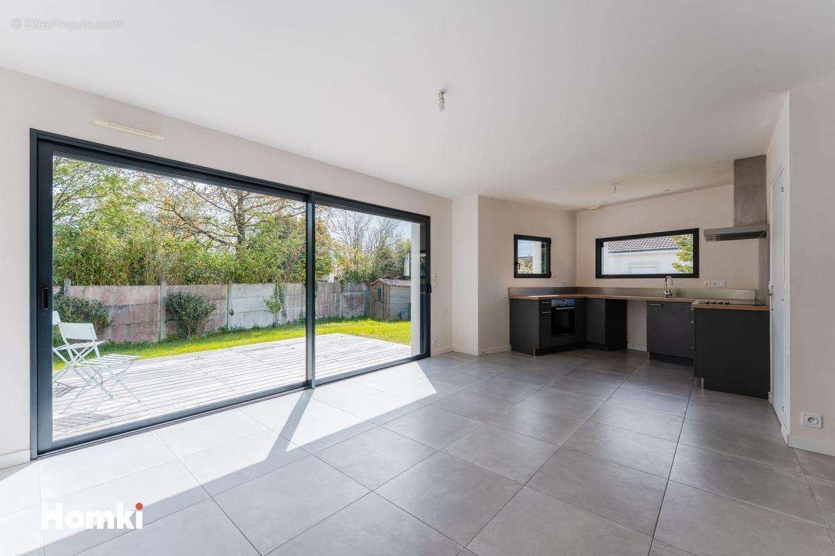 Maison à LES SORINIERES