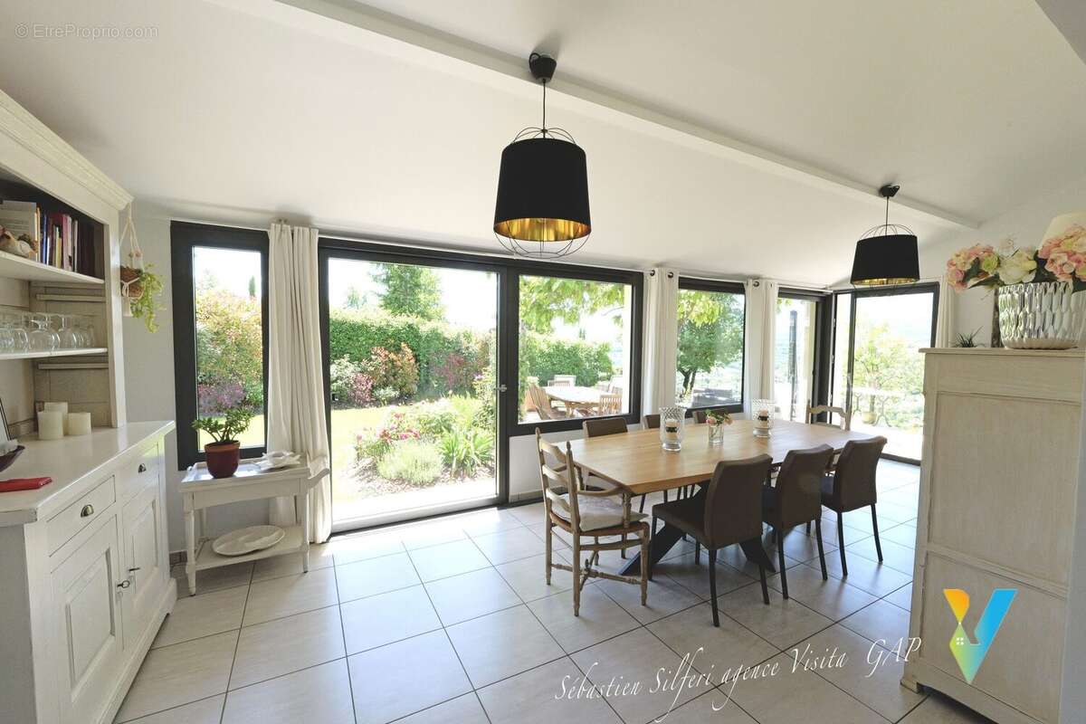 Maison 195 m² à Gap  - photo 4