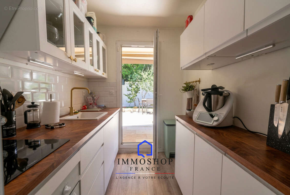 Appartement à MARSEILLE-11E