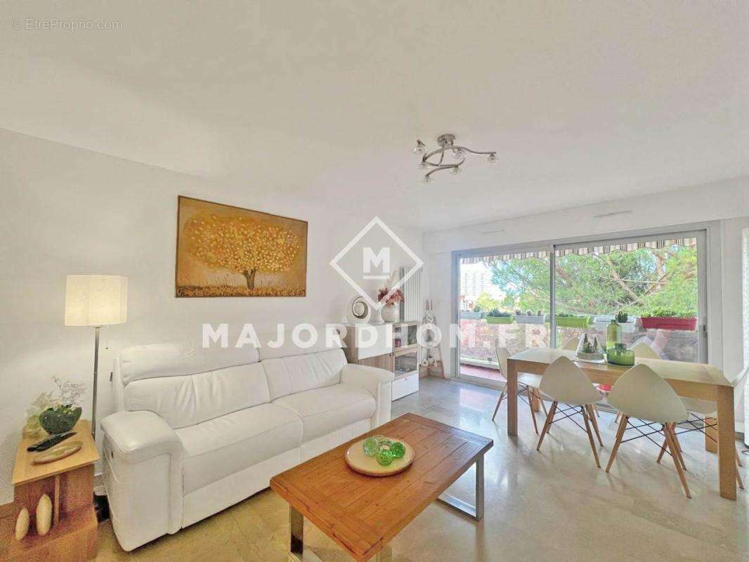 Appartement à MARSEILLE-9E
