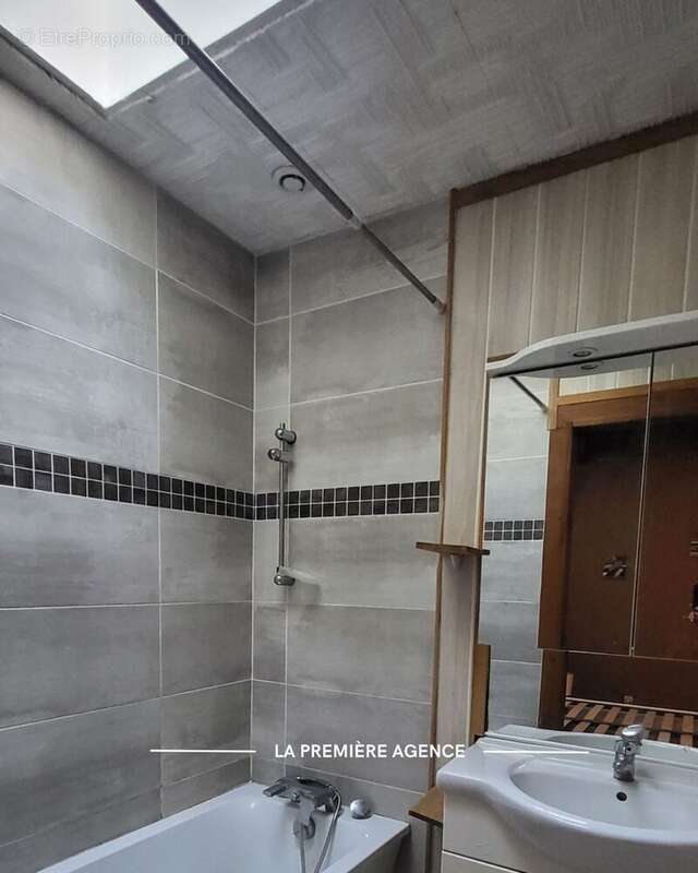 Maison 60 m² à Saint-Clement-Sur-Valsonne  - photo 8