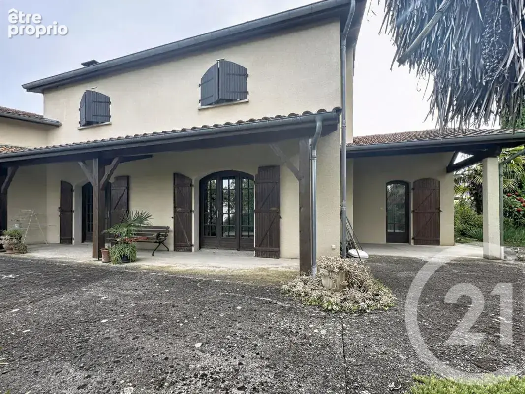 Maison 248 m² à Salaise-Sur-Sanne  - photo 23