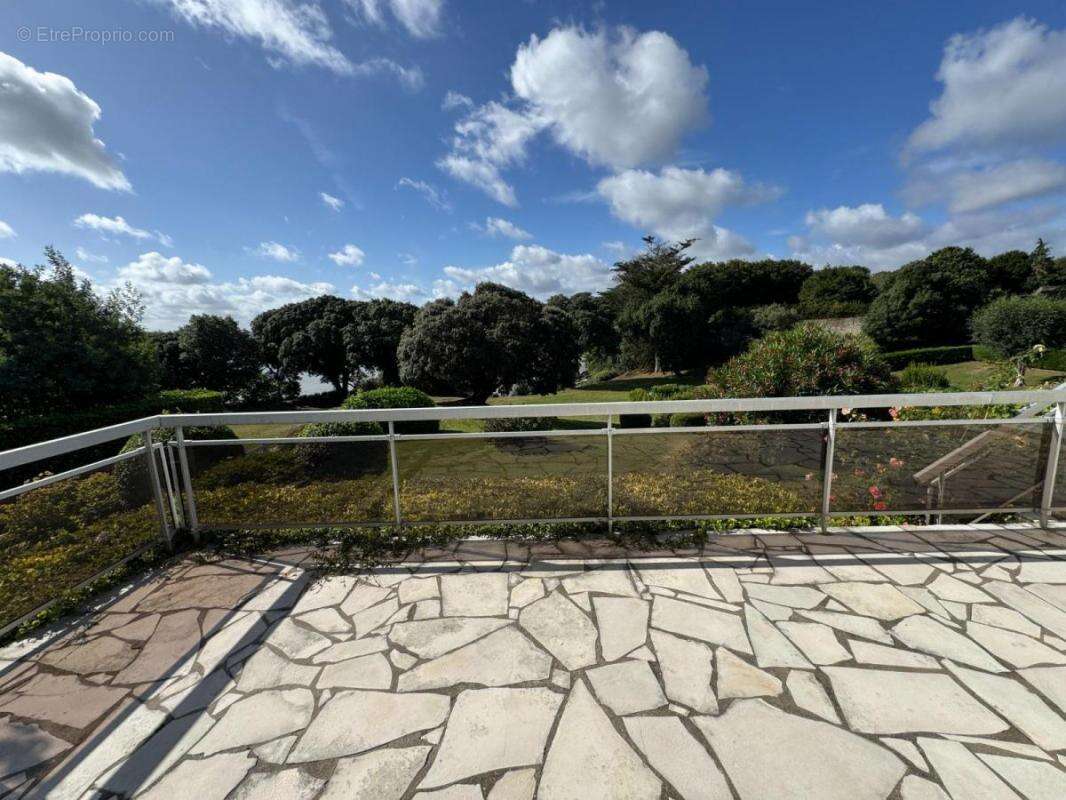 Maison à SAINT-MELOIR-DES-ONDES