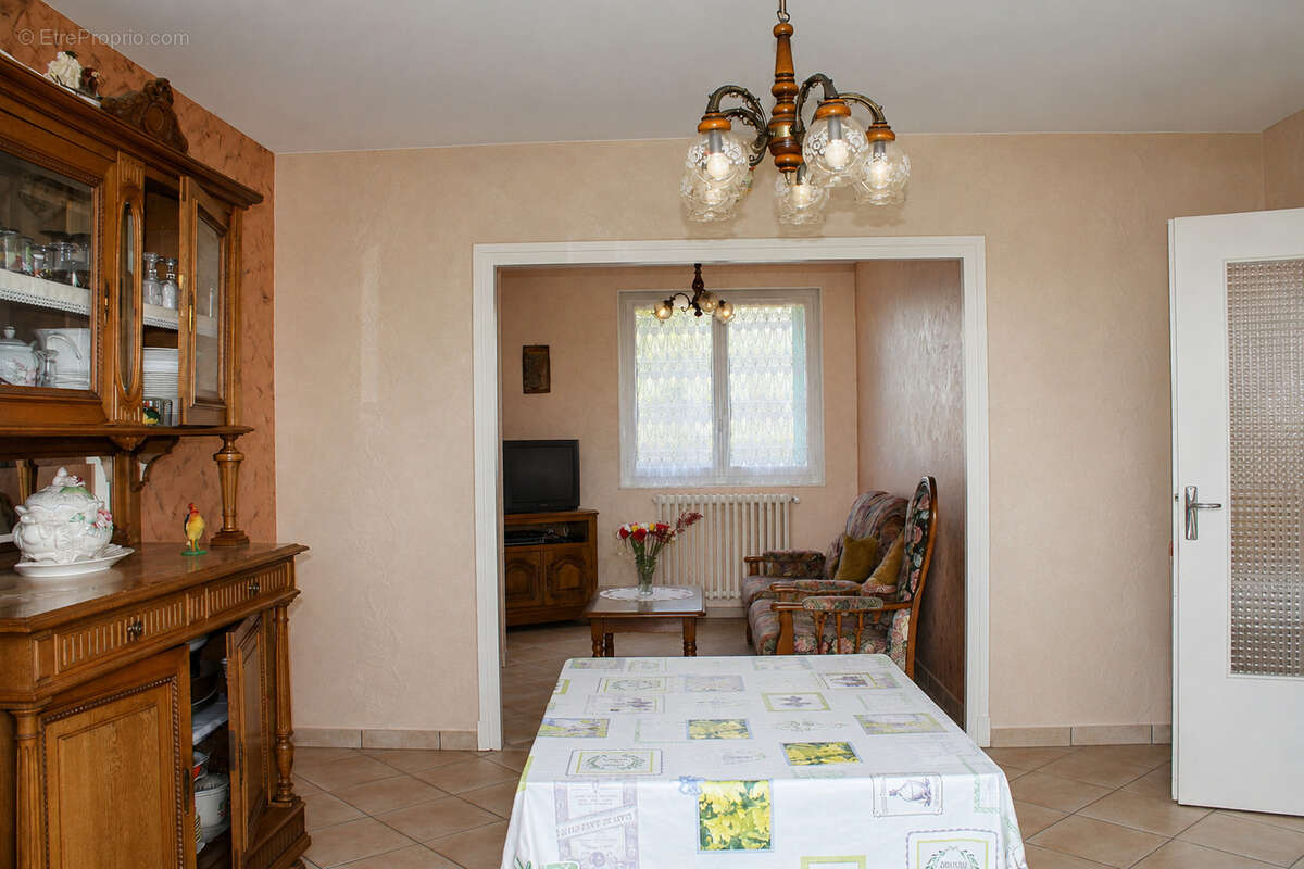 Maison à RONGERES
