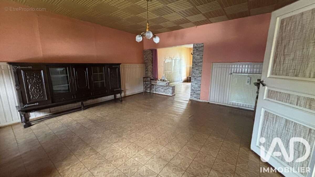 Maison 276 m² à Berling  - photo 6