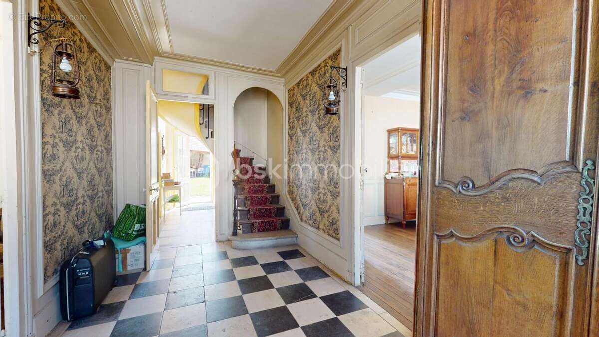 Maison à BOISCOMMUN