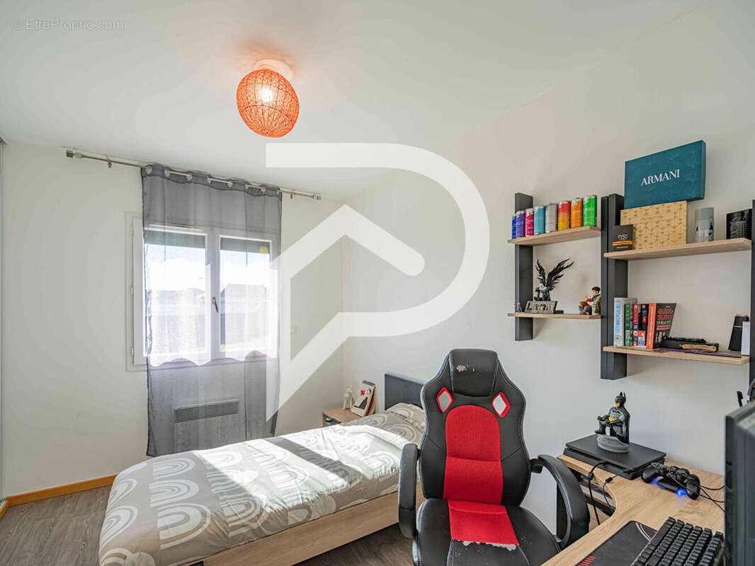 Maison à OS-MARSILLON