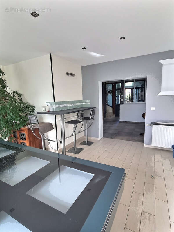 Maison à BOIS-D'ARCY