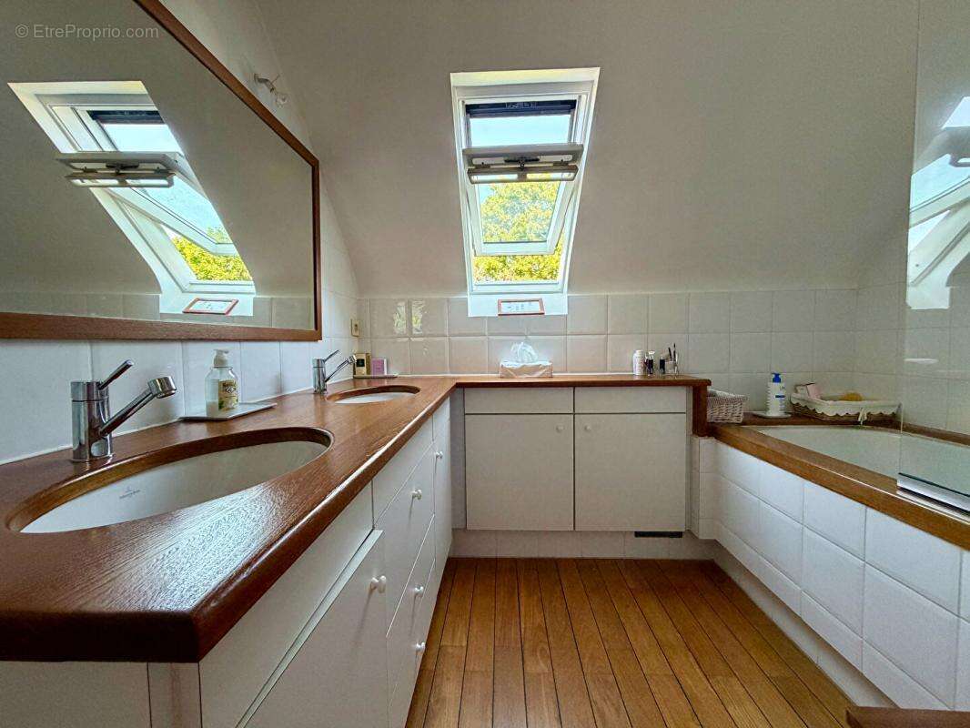 Maison 4 chambres + bureau - La BOUVARDIERE - photo 9