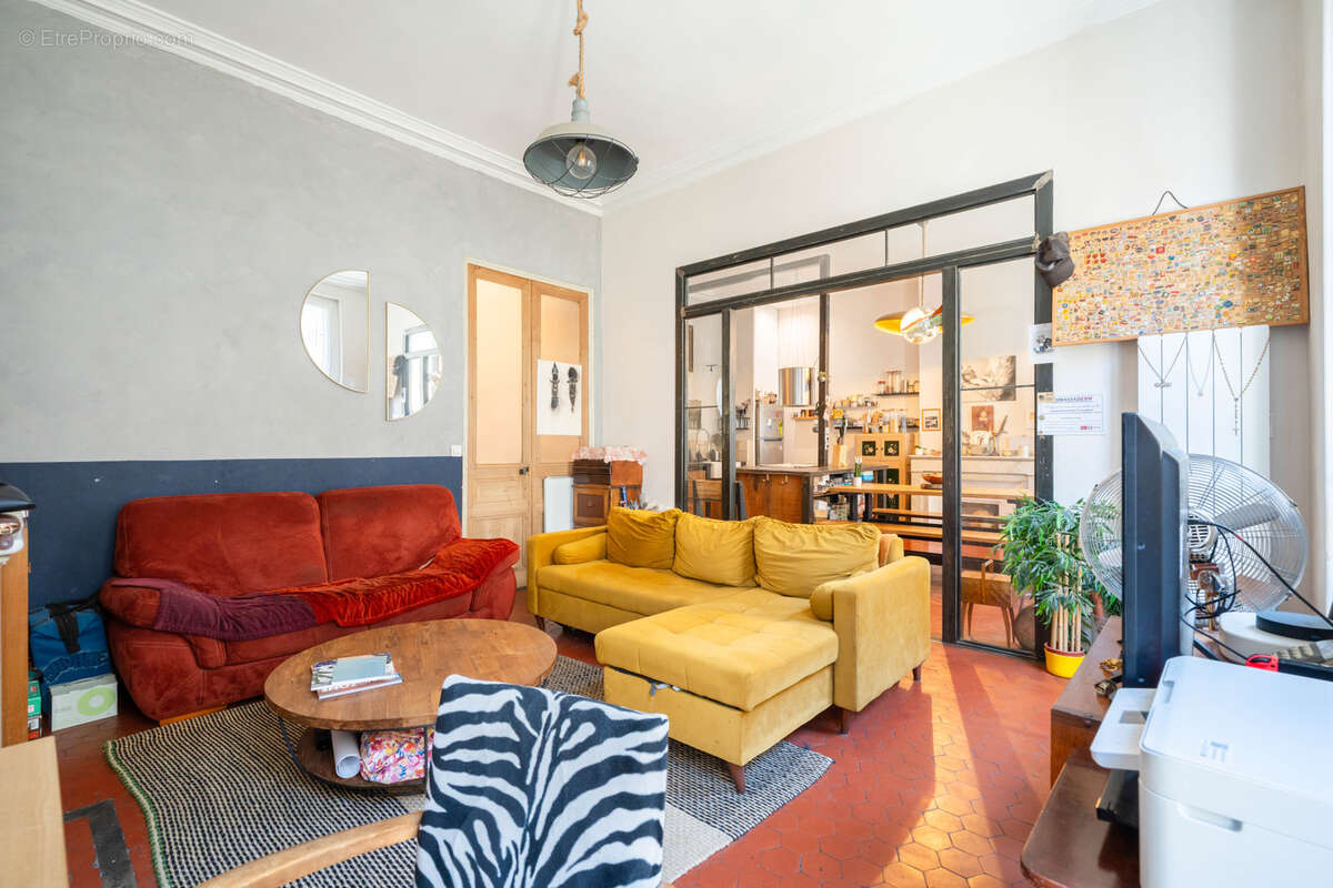 Appartement à MARSEILLE-1E