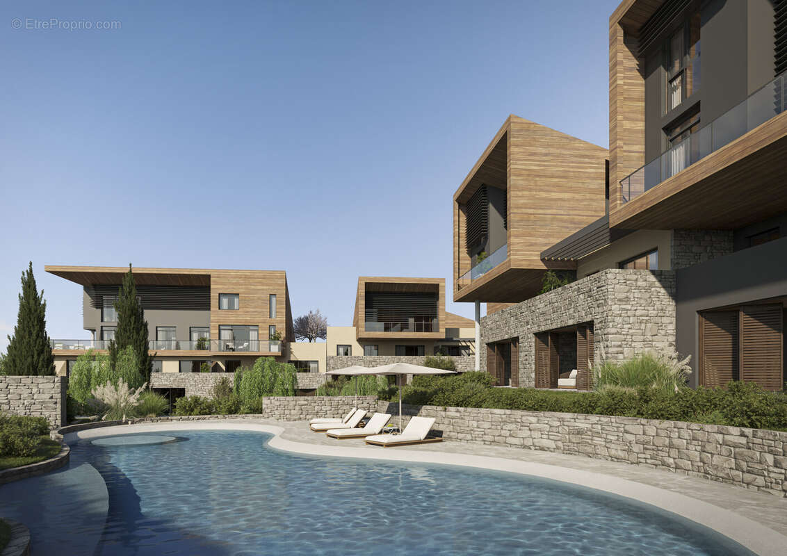 Appartement à CHATEAUNEUF-GRASSE