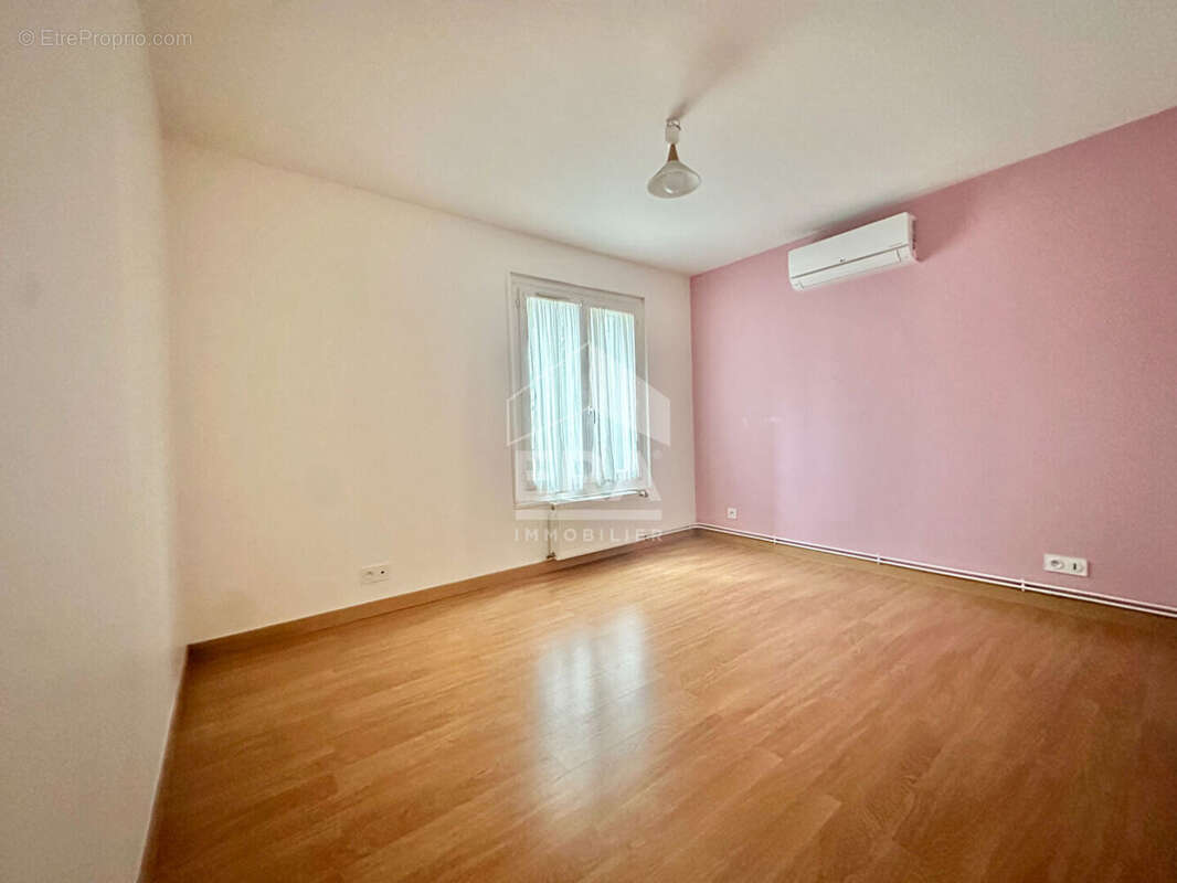 Maison à SARTROUVILLE