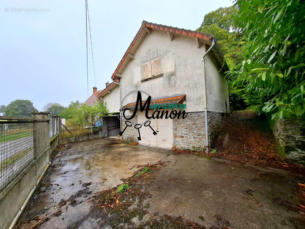 Maison à SAINT-SULPICE-LES-FEUILLES