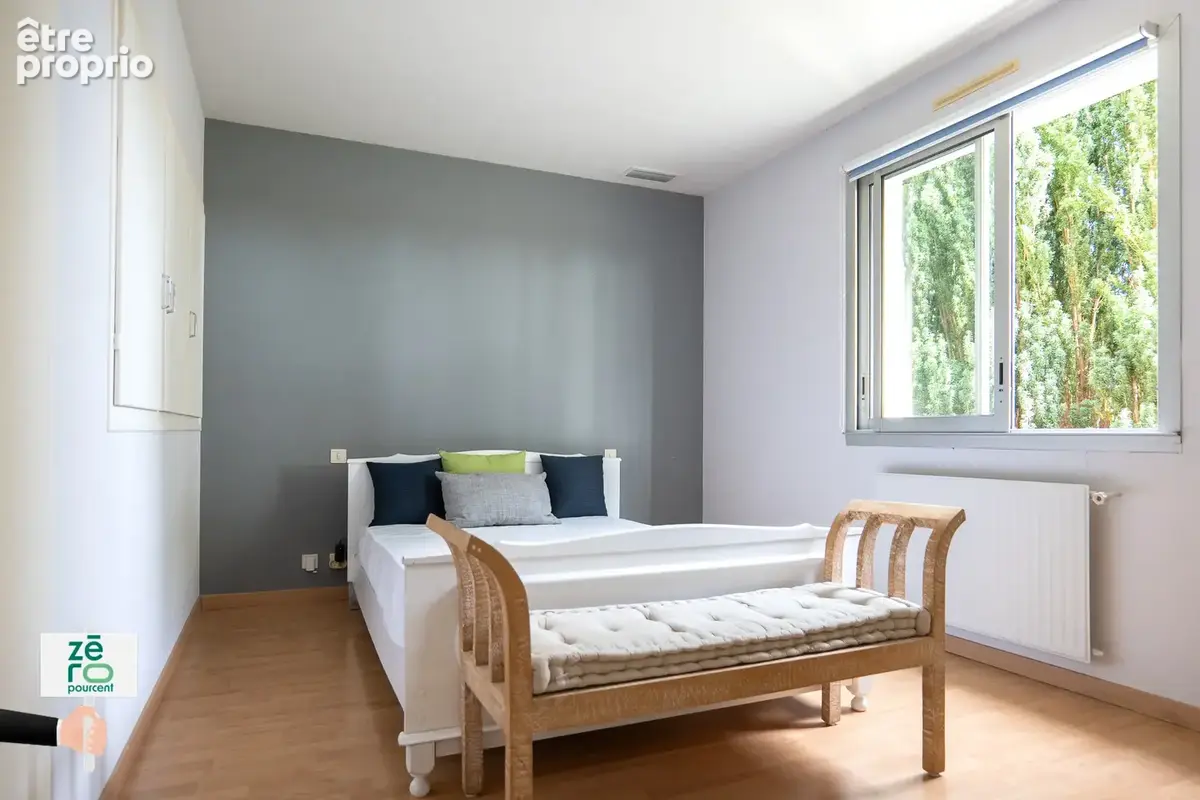 Maison d’architecte avec piscine à Avrillé   124 m2 habitables, sous-sol intégral et parc arboré de plus de 2 - photo 16