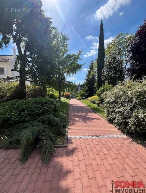 Appartement à NOGENT-SUR-MARNE