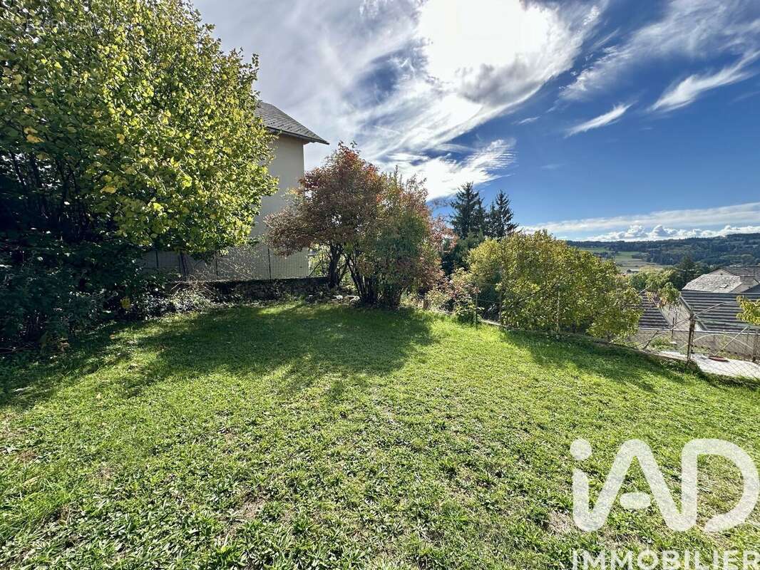 Maison 121 m² à Saint-Alban-Sur-Limagnole  - photo 2