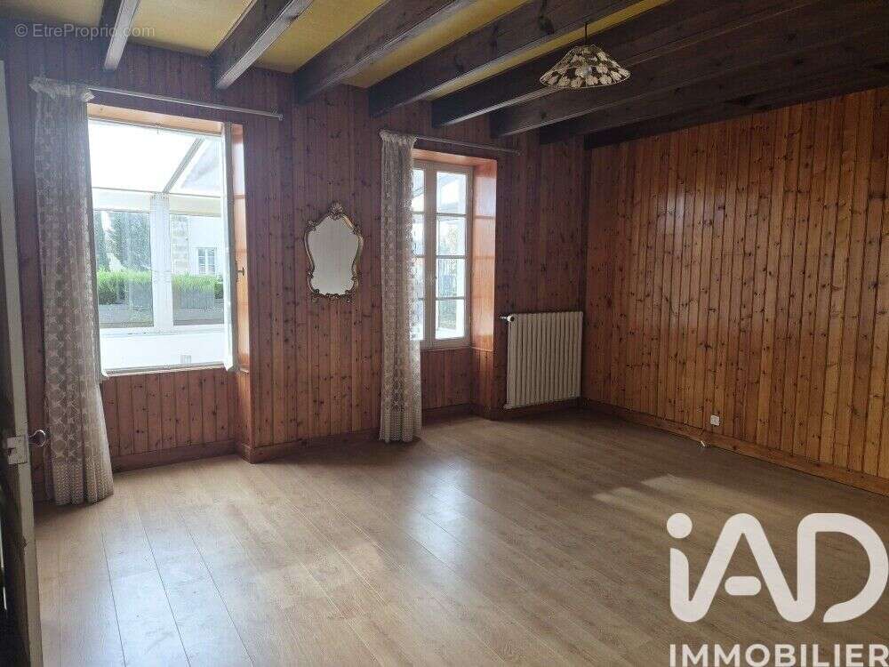 Maison 211 m² à Chambon  - photo 8