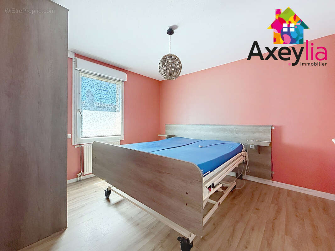 A vendre - roanne hypercentre - appartement t3 pour pmr avec cave et garage - photo 9