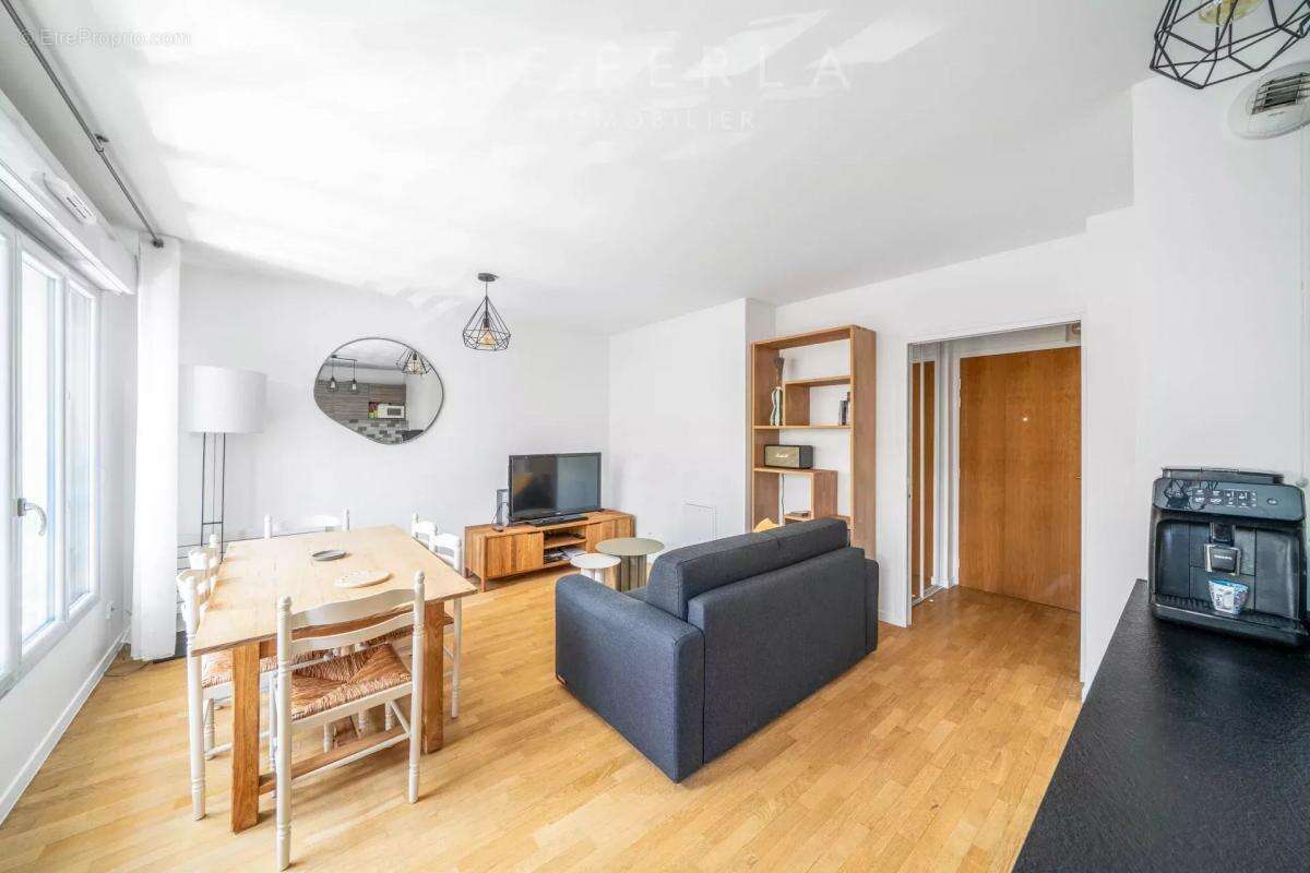 Appartement à MONTROUGE