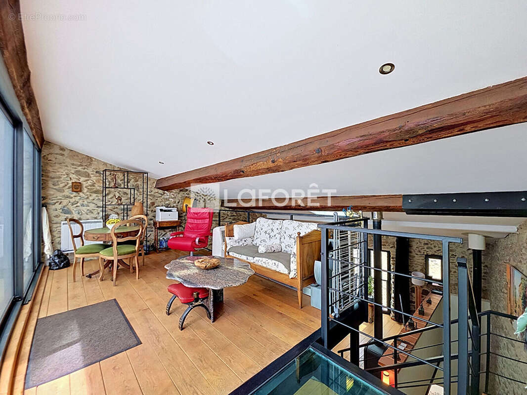 Maison de caractère rénovée ! Le charme de l'ancien sublimé par une rénovation contemporaine - photo 7