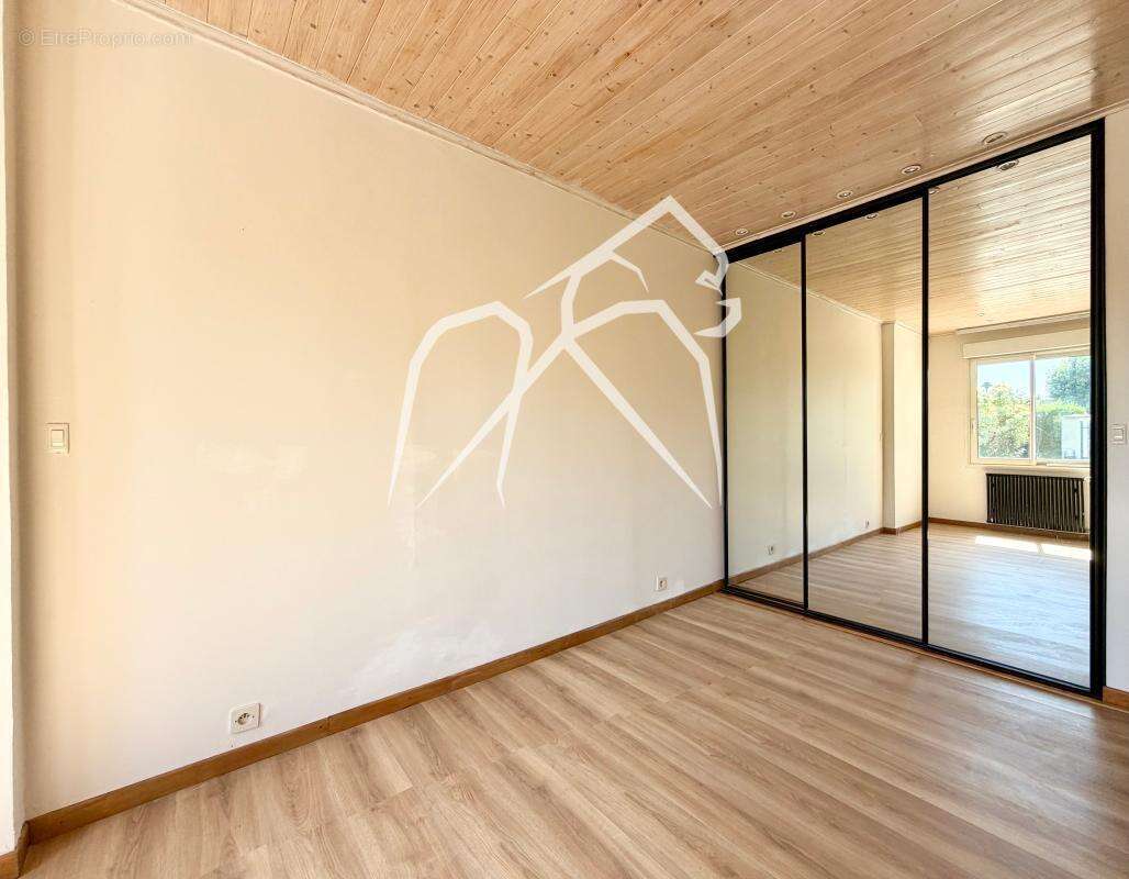 Pavillon individuel  vivable de plain-pied  160 m²  5 chambres  le mesnil-esnard (76240) - photo 12