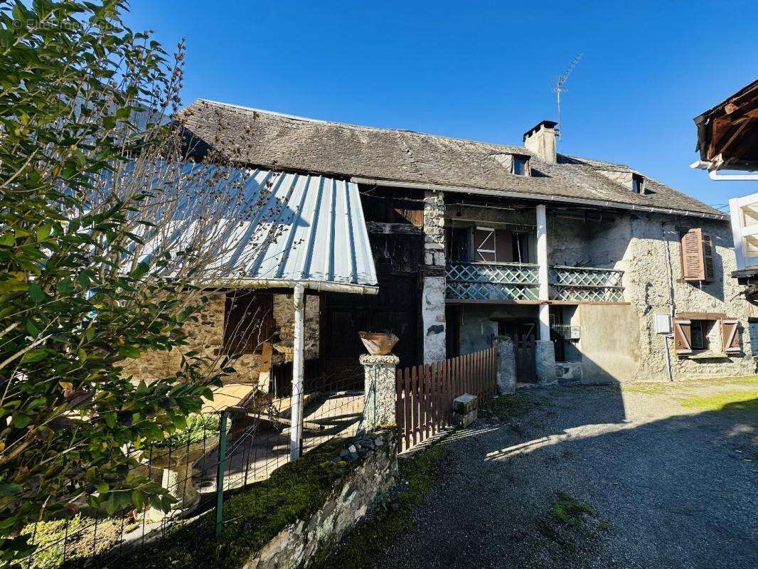 Maison à VILLENEUVE