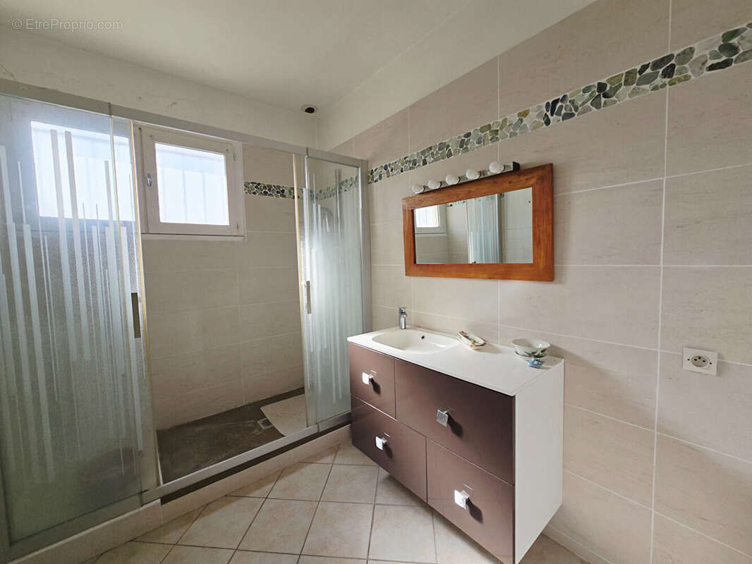 Maison à VILLENAVE-D'ORNON