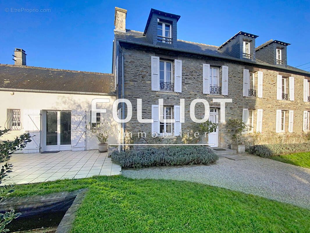 A vendre, proche de Caen Manoir revisité en coeur de campagne Normande. Élégance et caractère depuis 1780 - photo 14