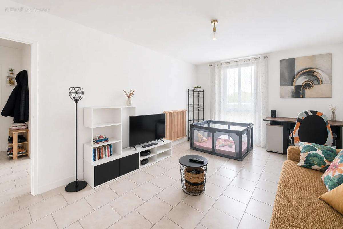 Appartement de 4 pièces de 84 m2 en vente à Nogent-sur-Oise - photo 2