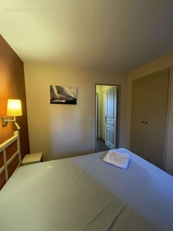 Chambre - Appartement à GRIMAUD