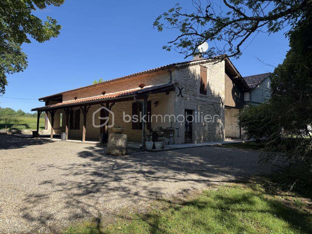 Maison à CASTELJALOUX