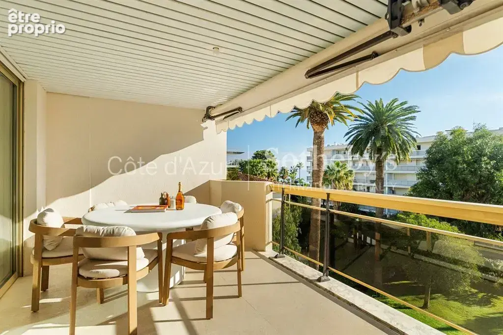 Cannes Palm Beach appartement 4 pièces de 101 m² rénové avec terrasse et vue mer - photo 9