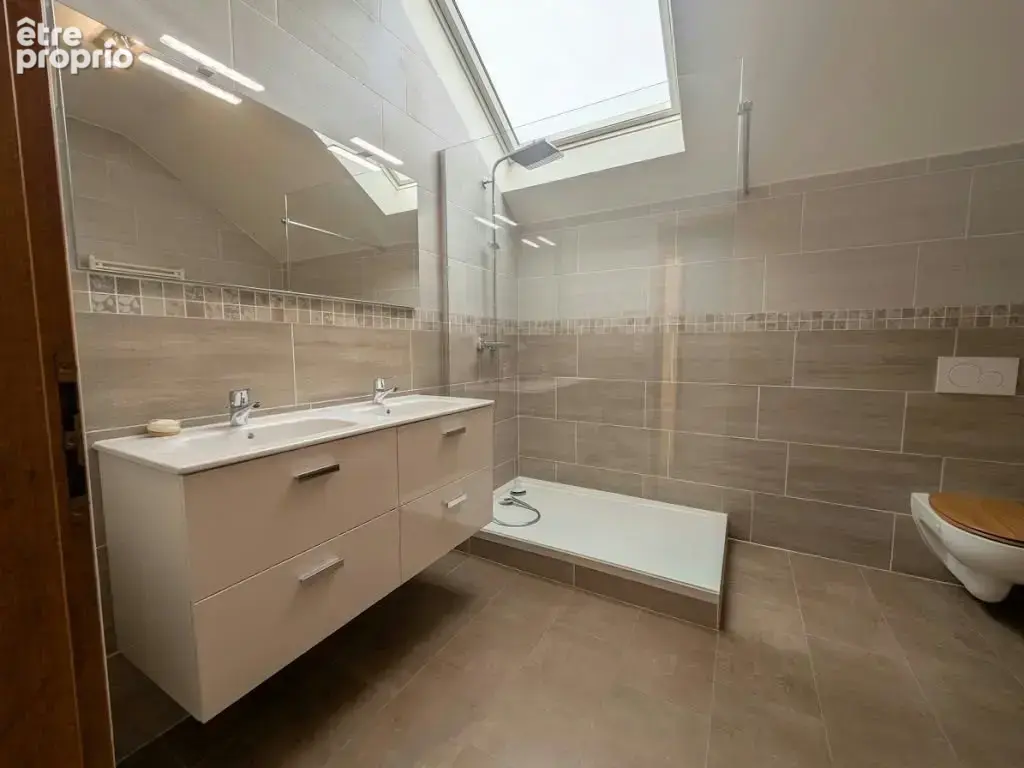 En exclusivité : Maison avec 6 chambres sur 1 750 m2 de terrain, commune très recherchée - photo 6
