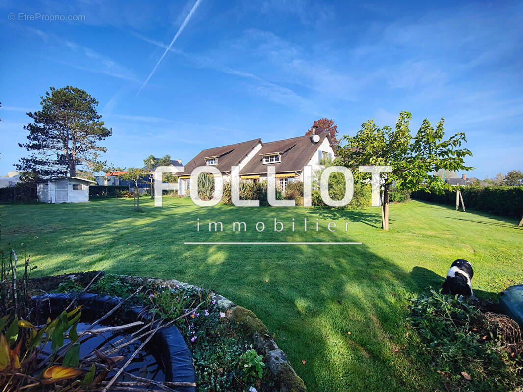 Maison à SAINT-FROMOND